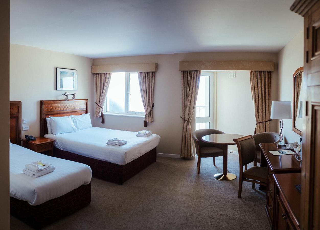 Lehinch Lodge Lahinch Buitenkant foto